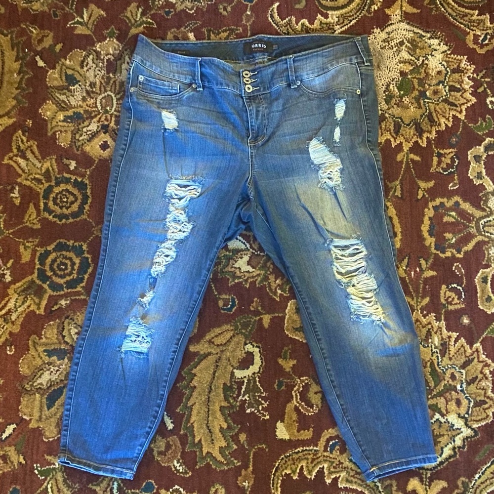 Blue ripped Torrid Jeggings